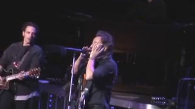 Gypsy Biker; Bruce Springsteen; Boston 11-18-07 смотреть онлайн