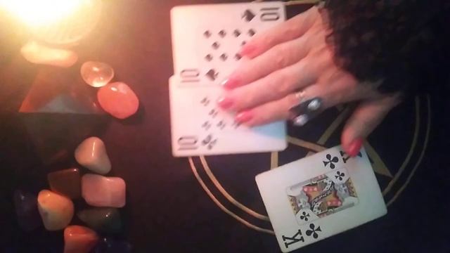 ЧТО ПРОИСХОДИТ В ВАШЕМ ТРЕУГОЛЬНИКЕ... смотреть онлайн