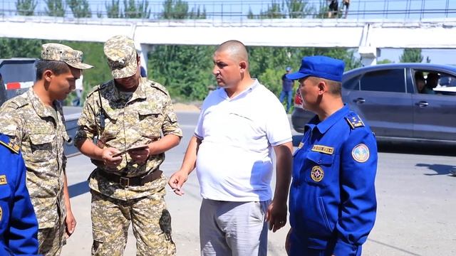 ОШ: КӨМҮР ЖҮКТӨГӨН УНАА ООДАРЫЛЫП 6 АДАМДЫ БАСЫП КАЛДЫ смотреть онлайн