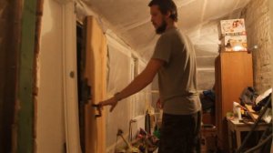 Как поставить пластиковую дверь.