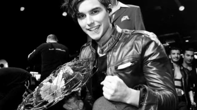 Eric Saade - Popular (Slide Show)