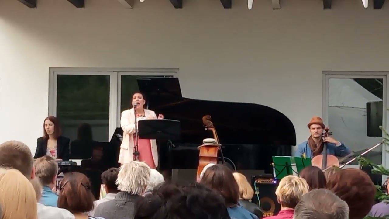 Потрясающая, неповторимая, великолепная Ольга Ступина и её коллектив B-band(2) смотреть онлайн