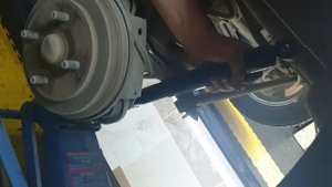 Замена задних амортизаторов SUZUKI ALTO