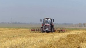 Грабли ворошилки ГВВ 6М в действии