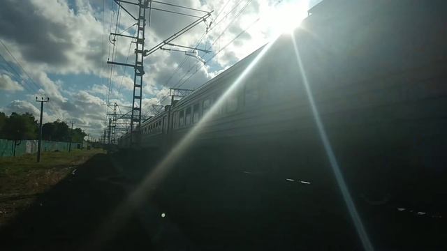 Электропоезд ЭД4М на перегоне Новогиреево - Реутово смотреть онлайн