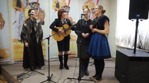 Ветер под окошками...