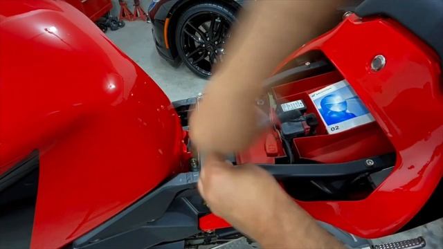 Restoring a Honda CBR 954RR Fireblade 2002 CBR954RR | The Best Honda Fireblade смотреть онлайн