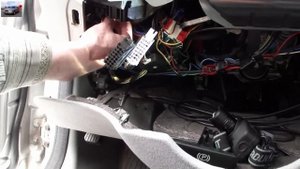 №3/Снятие переключателя света Mercedes W210 Headlight switch removal