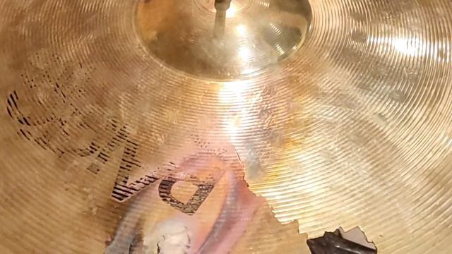 Ремонт барабанной тарелки Paiste 101 ride (вырез трещины)