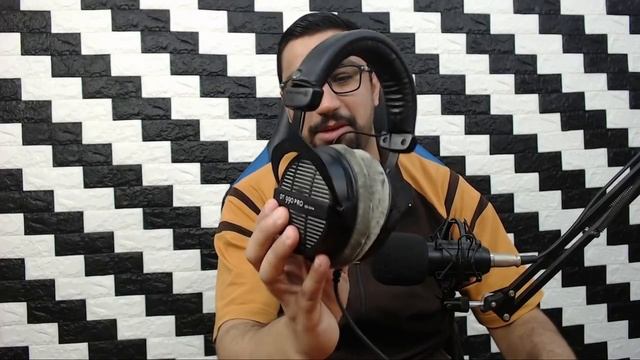 فتح صندوق سماعة beyerdynamic DT 990 PRO مع كرت الصوت sound blaster g6 смотреть онлайн