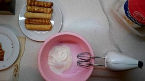 Вафельные трубочки с белковым кремом  /  Wafer rolls with cream protein