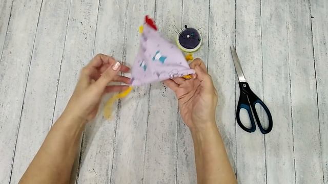 Курочки из ткани легко и быстро. Игрушки из лоскутков своими руками