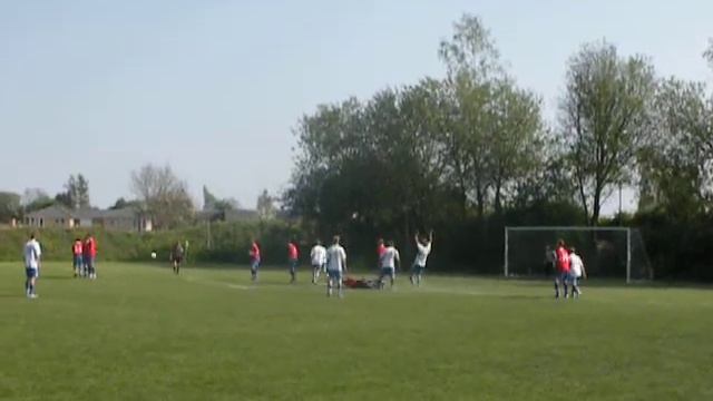 Jesper i indfight på dødbold смотреть онлайн