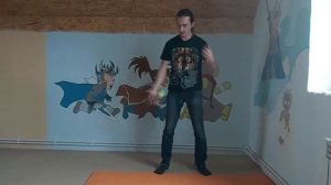 Учимся жонглировать от пола ( на отскок)