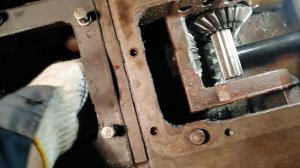 Т-40 АМ. 001  серия. 2 часть. Ремонт КПП закончен.