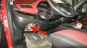Fiat Doblo OBD connector and polen filter location