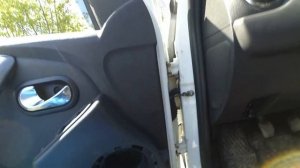 Меняю колонки в Renault Daster, ставлю ural sound 16см