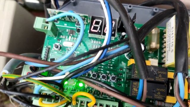 Как обучить пульт дистанционного управления для электродвигателя ворот AN MOTORS AT-4 с aliexpress. смотреть онлайн