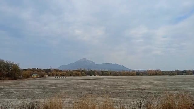 Приехали на Новопятигорское озеро/А озера нет?? смотреть онлайн