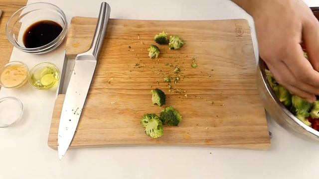 КУРИННЫЕ СЕРДЦА.В медово-соевом соусе с кускусом и овощами! смотреть онлайн