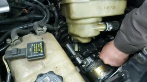 Как поменять и прокачать компресор гидроподвески Citroën C5