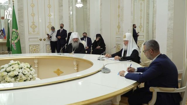 Состоялась встреча Святейшего Патриарха Кирилла с президентом Республики Татарстан Р.Н. Миннихановы смотреть онлайн