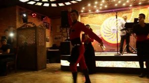 Ресторан Кинзадза Kinzadza грузинский танец аджарули.