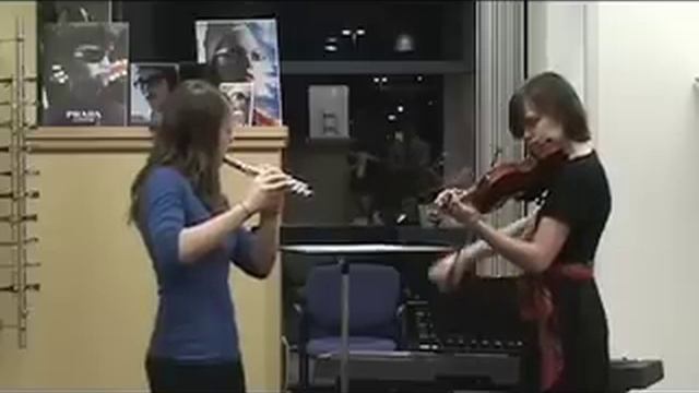 violin-flute duet - Mozart's table music смотреть онлайн