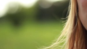 Почему при приближении в мою жизнь нормальных мужчин я делаю все, чтобы избежать общения.mp4