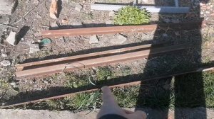 Мини эстакада для авто из металлолома.