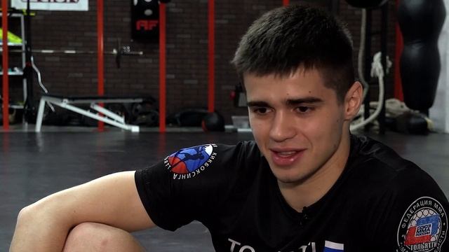 ЗНАЙ НАШИХ. ВЫПУСК 1. ВЛАДИМИР ЧОБАНУ смотреть онлайн