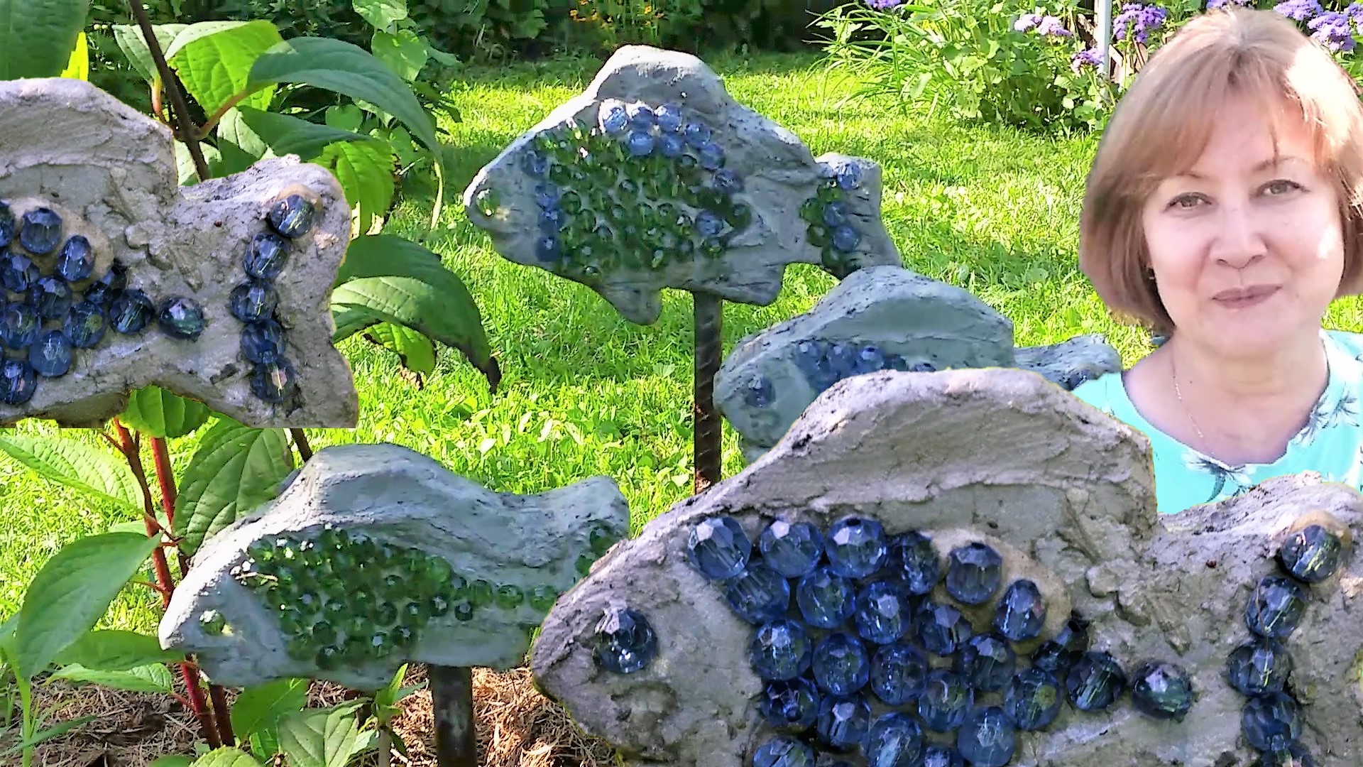 Установила рыбок из цемента.
