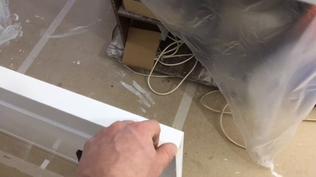 Как установить дверь от и до. Часть 1. Как подрезать дверь. смотреть онлайн