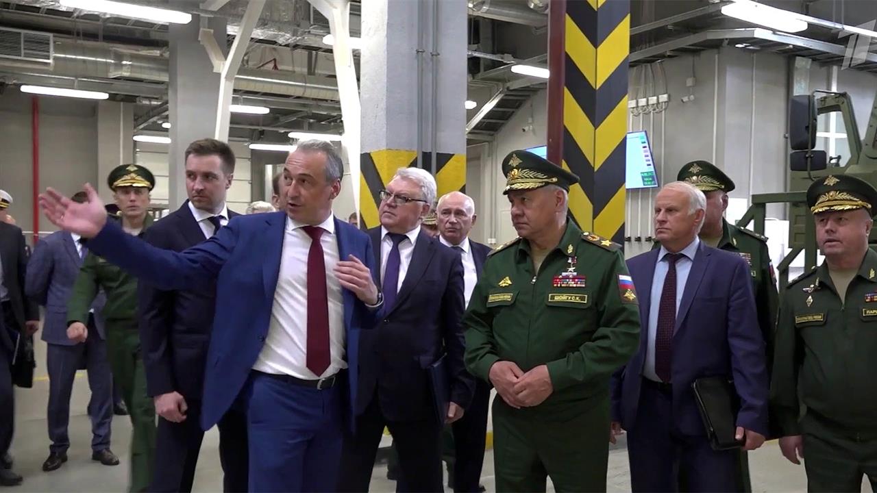 Ход выполнения Гособоронзаказа в Тульской области проверил министр обороны Сергей Шойгу