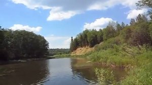 Река Барда. Лысьвенский район, Пермский край. Обрыв Красная Глинка у села Матвеево.