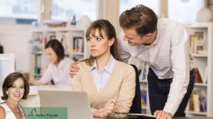 Как служебный роман с коллегой  может помешает ли работе.