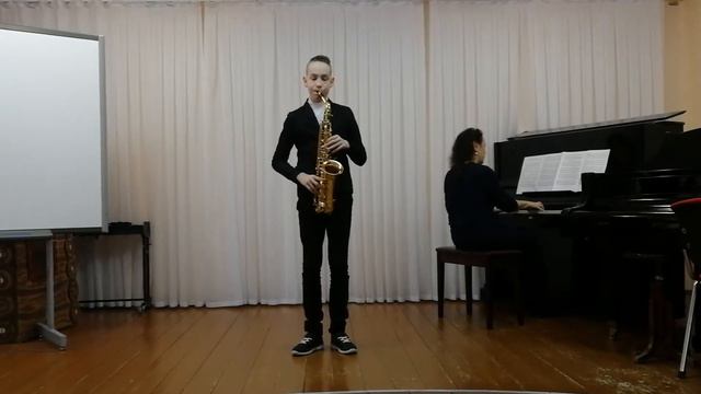 "Divertissement Tzigane" Felix Antonini. Саксофон. Исполняет Полянский Илья.12 лет. смотреть онлайн