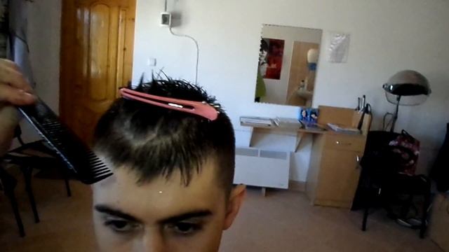 Короткие мужские стрижки,мужские стрижки,как стричь мужские стрижки видео урок. смотреть онлайн