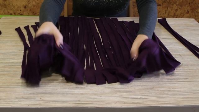 Шарф из футболки смотреть онлайн