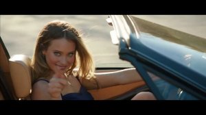 Каникулы ►Девушка на феррари