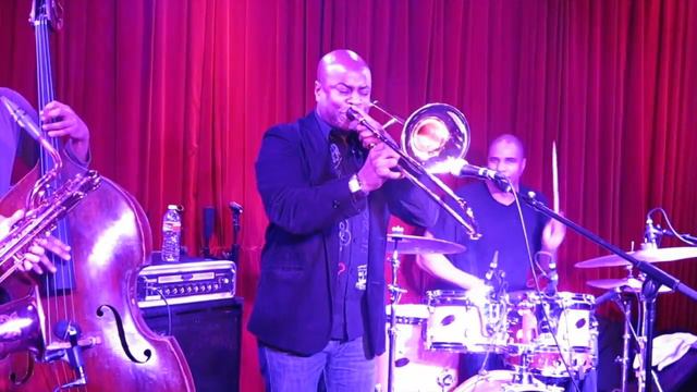 Skerik's Bandalabra feat. Julio Montalvo (trombone) live in San Francisco смотреть онлайн