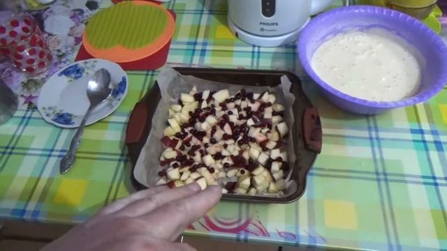 Шарлотка в мини печке SIMFER M3222 . смотреть онлайн