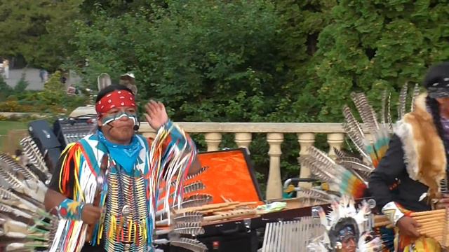 Индейцы с Эквадора в Ессентуках. Песня №6 смотреть онлайн