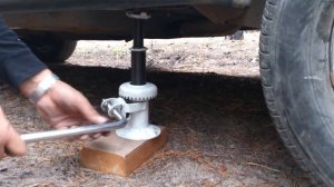 Редкий механический шестерёнчатый домкрат