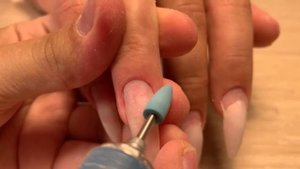 ОЧЕНЬ ДЛИННЫЕ НОГТИ ?