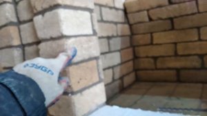 Правильный монтаж каминной дверки STOVER. Камин из шамотного кирпича.