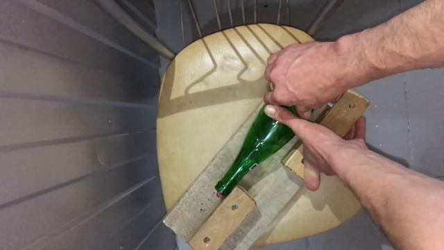 Отличные плафоны из бутылок, или как обрезать стеклянную бутылку смотреть онлайн