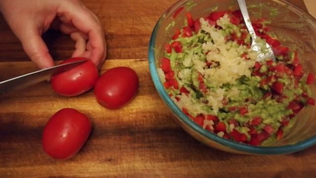Guacamole мексиканское блюдо паста из авокадо смотреть онлайн