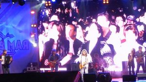 Чиж и Co - Есть (А девчонка та проказница)