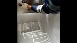 установка самодельной морозилки на сундук  ларь морозильный